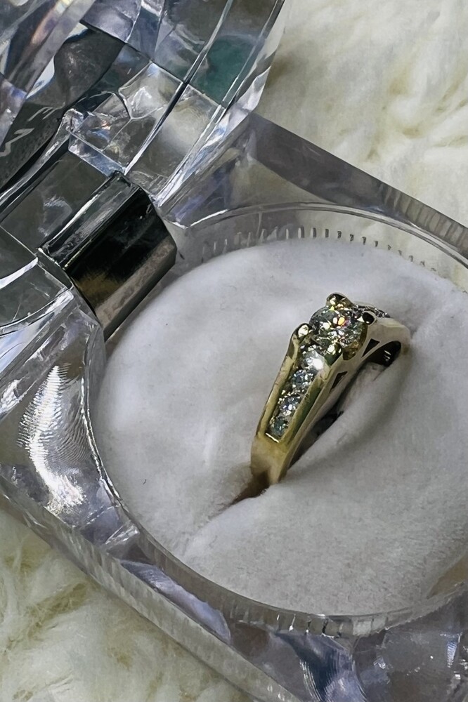 14KT custom gold ring with diamonds and appraisal