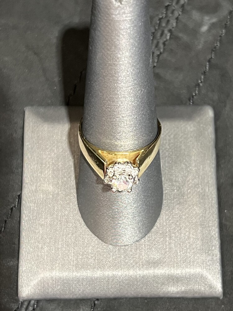 18KT Diamond Ring 