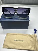 Louis Vuitton Cyclone Sunglasses - Gradient Black