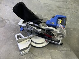 Kobalt Compact Sliding Single-Bevel Corded Mitre Saw - 7 1/4-in