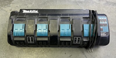 Makita 18V LXT 4-Port Lithium-Ion Battery Multi-Charger