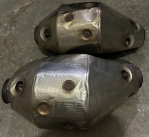 Catalytic converters for 2004-2008 Lamborghini Gallardo 