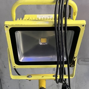 Lind Equipment 40W Beacon LED Floodlight with 4-8' Tripod Stand