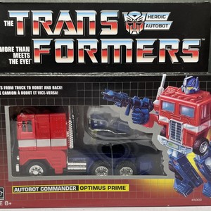 The Transformers Autobot Commander Optimus Prime Hasbro E5003
