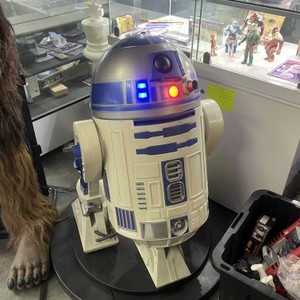 Disney 3.5ft. Animated R2D2 (Model: 25SV24905)